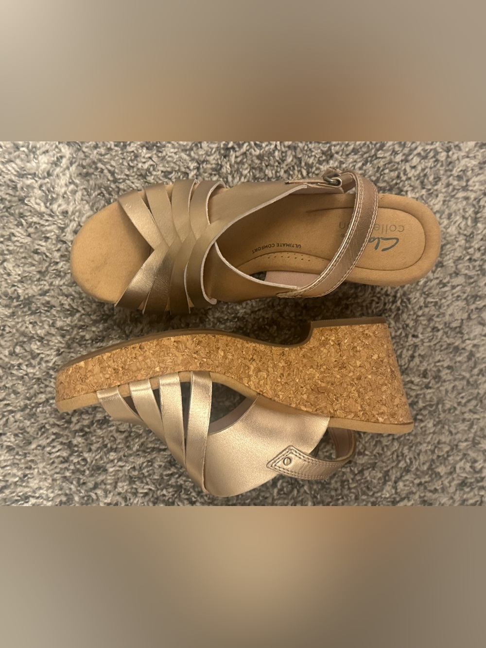 Clarks Giselle Wedge Sandals in Metallic Rose Gold - Women